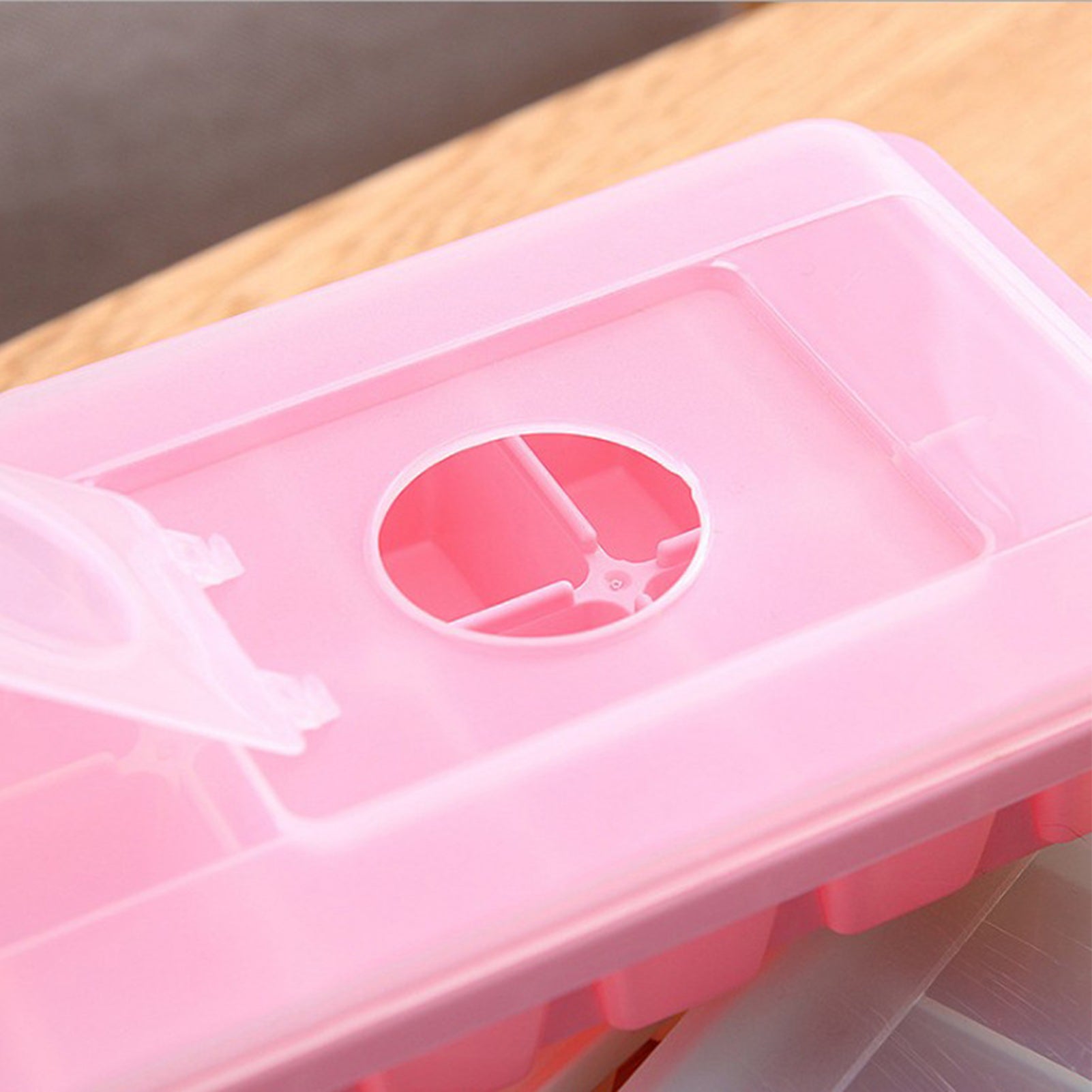 Silicone Ice Cube Tray with Lid – Flexible Mold