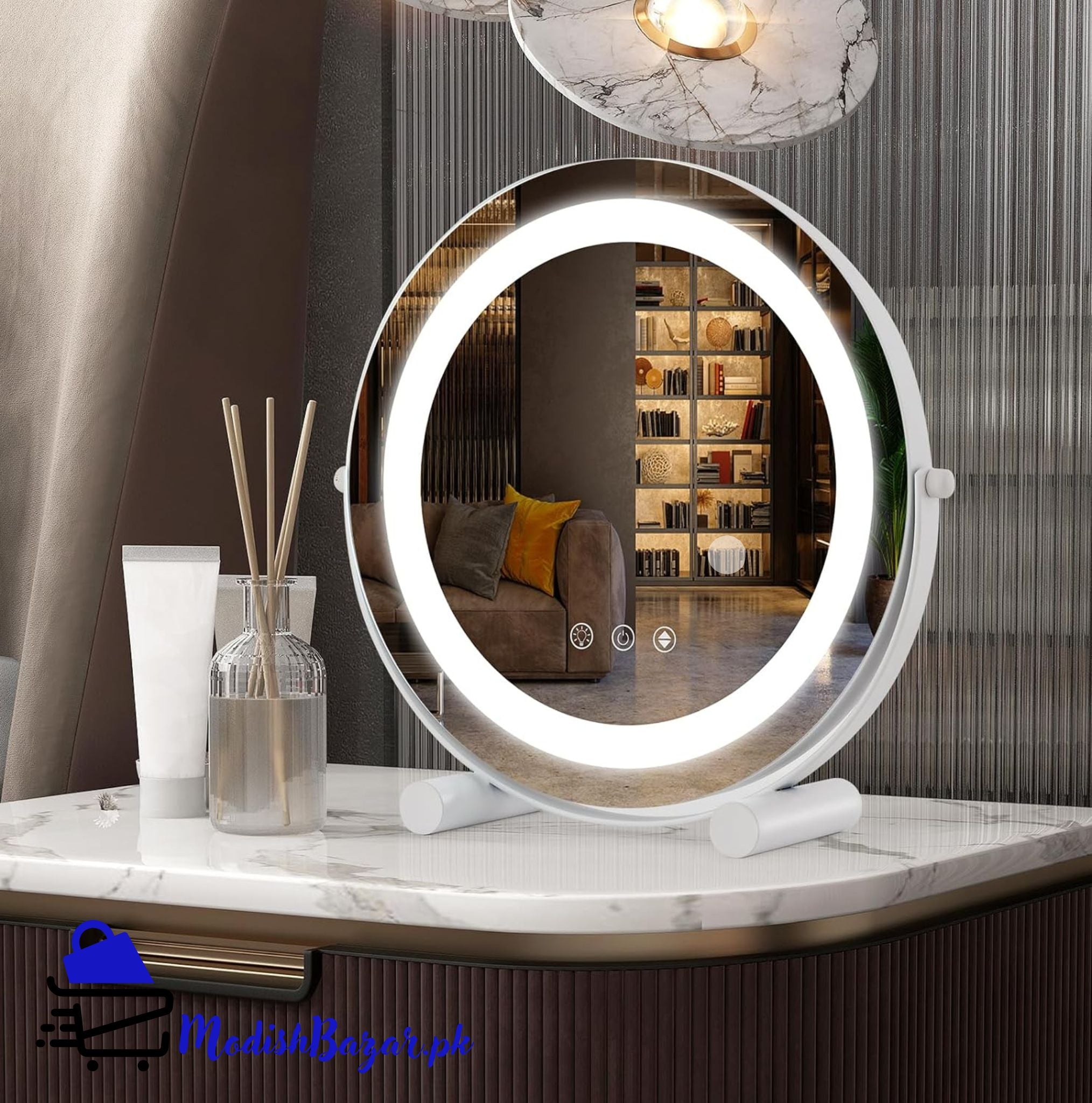 Hollywood round vanity mirror with lights