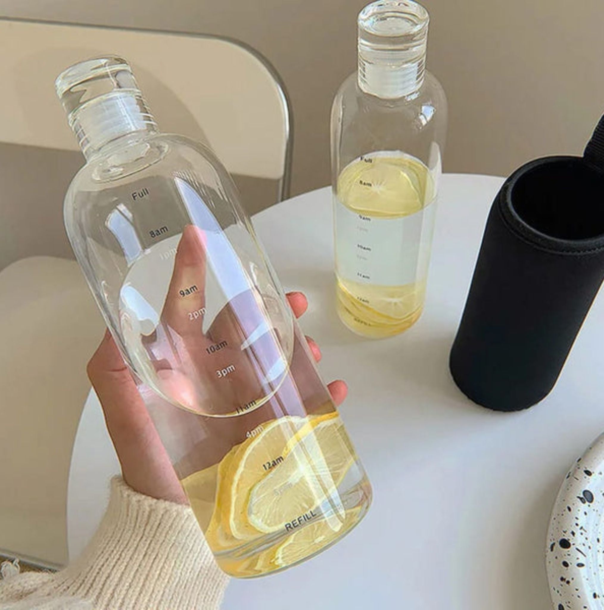 700ml Clear Glass Measurement Water Bottle With Leak-Proof Lid